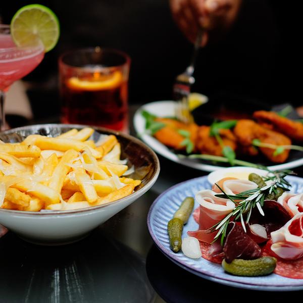 Melbourne: Cocktails & Selection of Charcuterie, Cheese or Dessert Platter for Two at Sofitel Melbourne on Collins 1