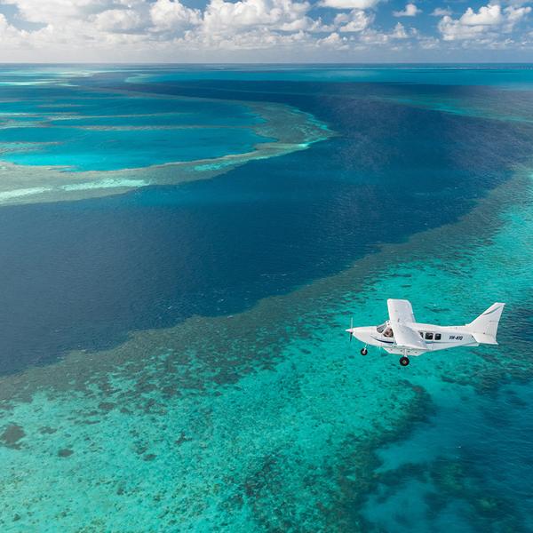 Airlie Beach: One-Hour Scenic Flight Over Whitsunday Islands & Great Barrier Reef 4