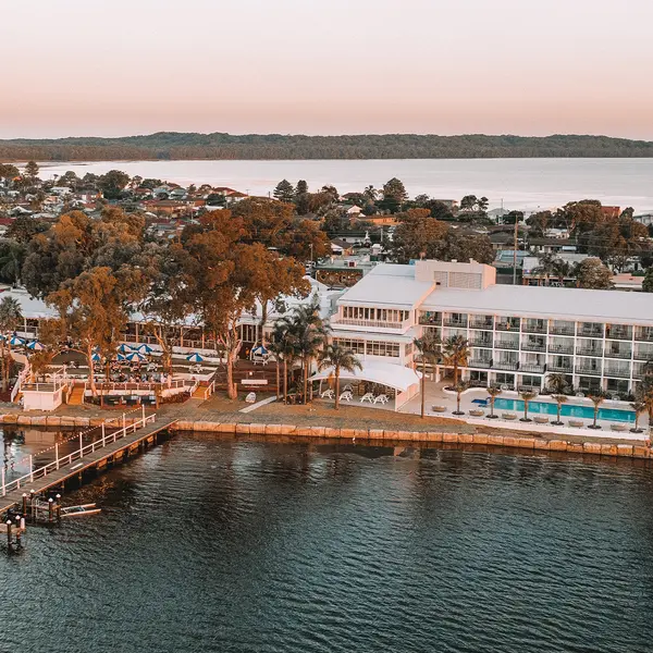 The Beachcomber Hotel & Resort, Central Coast, New South Wales 1