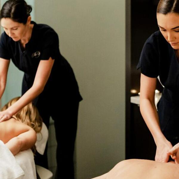 Hunter Valley: 2.5-Hour Luxury Retreat for Two with Hydrolounge Session, Massage, Glass of Sparkling & Chocolates 1