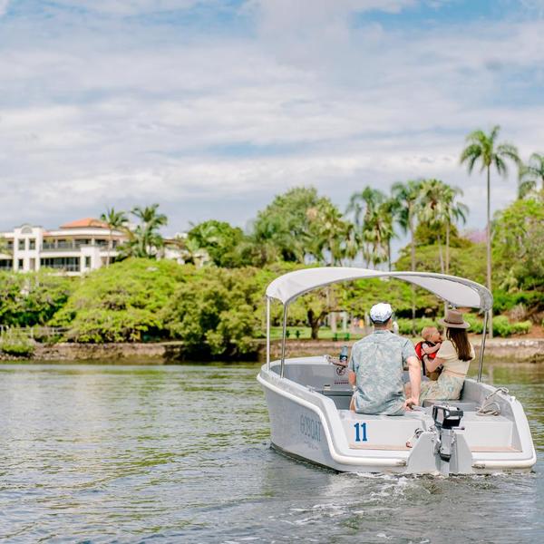 Brisbane: Three-Hour Electric Boat Hire Along Brisbane River for Up to Eight People 1