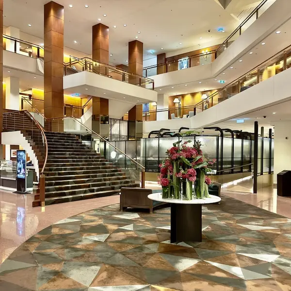 Four Seasons Hotel Sydney, Sydney, Australia 2