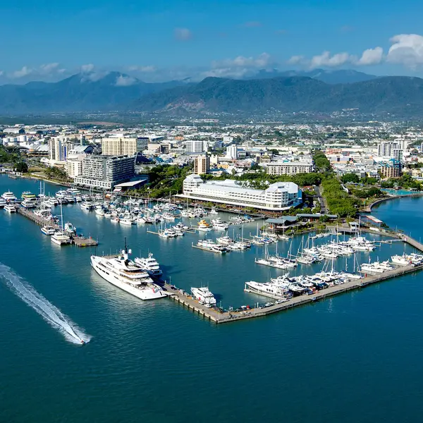 Shangri-La Hotel, The Marina, Cairns, Cairns, Queensland 2