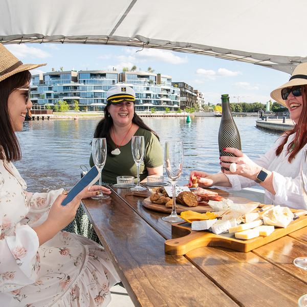 Canberra: Three-Hour Eco-Friendly Boat Hire in Kingston for Up to Eight People 3