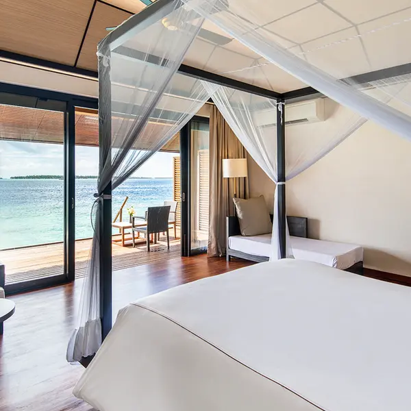 Lily Beach Resort & Spa, Huvahendhoo, Maldives 3