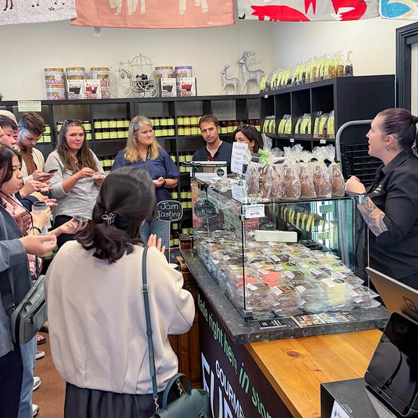 Discover the Hunter Valley on a Full-Day Food & Wine Tour with Lunch, Tastings & Transfers 5