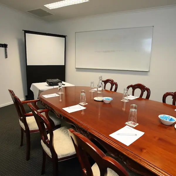 Oaks Townsville Hotel, South Townsville, Australia 2