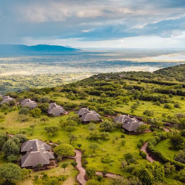 Tanzania Luxury Safari Tour with Daily Big Five Game Drives, Central Serengeti, Tarangire & Ngorongoro Crater by Luxury Escapes Tours 5