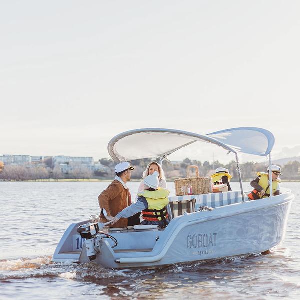 Canberra: Three-Hour Eco-Friendly Boat Hire in Kingston for Up to Eight People 1