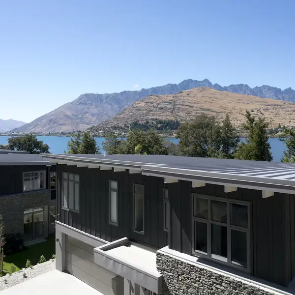 The Rees Hotel, Luxury Apartments and Lakeside Residences, Queenstown, New Zealand 2