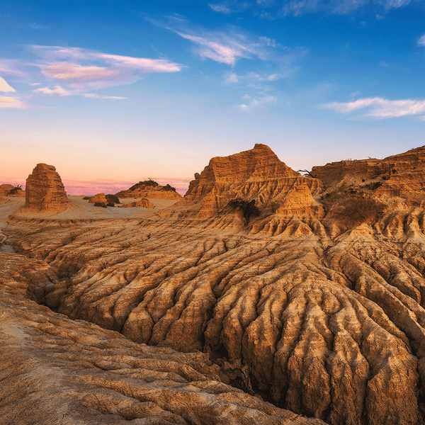 Australian Outback Highlights with Scenic Lake Mungo Flight & Griffith Wine Tasting by Luxury Escapes Trusted Partner Tours 1