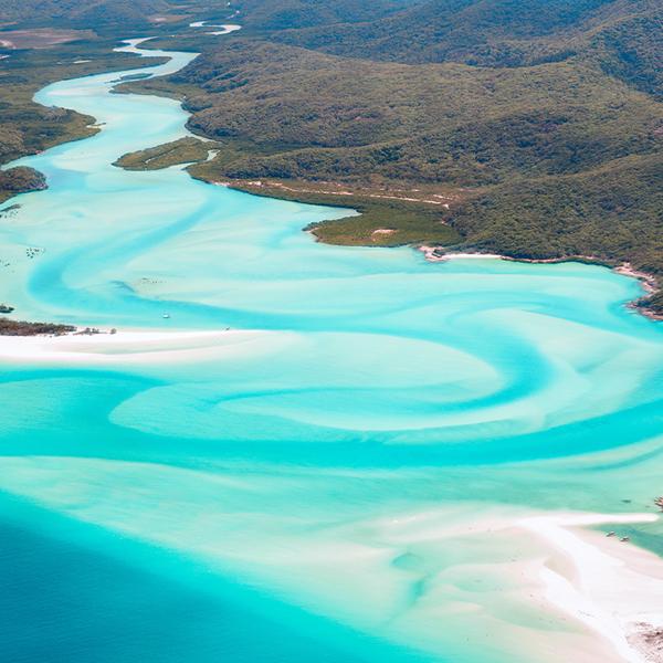 Airlie Beach: 70-Minute Scenic Flight & Full-Day Whitsundays Snorkelling Boat Tour with Lunch 4