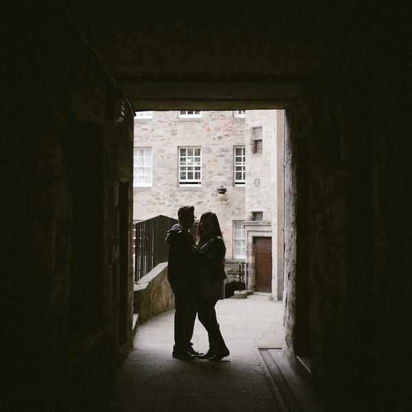 Edinburgh: Exclusive Professional Photoshoot at Your Chosen Location with Edited Photo Gallery 3