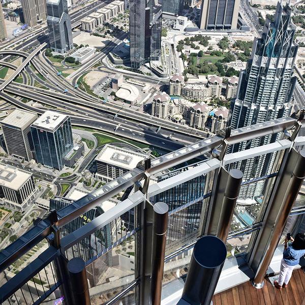 Dubai: Spectacular Burj Khalifa At the Top Experience with Observation Deck Entry on Levels 124 & 125 8