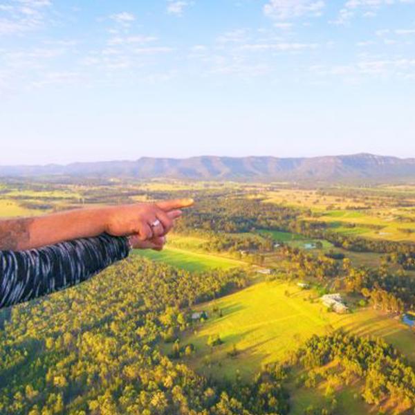 Breathtaking Sunrise Hot Air Balloon Flight with Gourmet Breakfast & Sparkling Wine Tasting 6