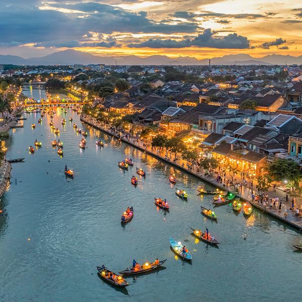 Vietnam Opulence with Two-Night Ha Long Bay Cruise & Hue Royal Dinner by Luxury Escapes Tours 7