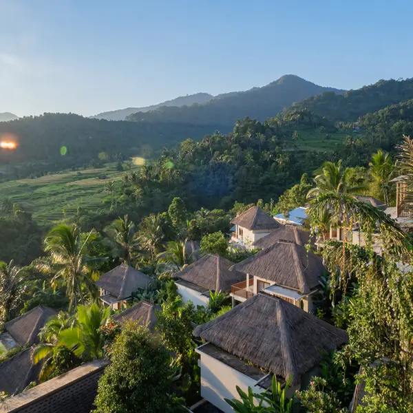 Maha Hills Resort, Sambangan, Bali 4