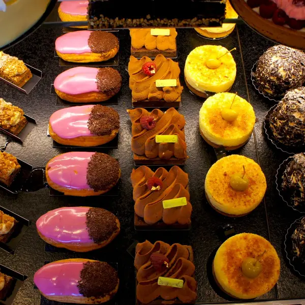 Hotel Balmoral, Paris, France 6