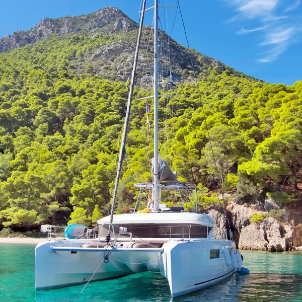 Greece 15-Day Luxury Catamaran Cyclades Odyssey 2026 with Santorini, Milos & Complimentary Drinks Onboard by  4