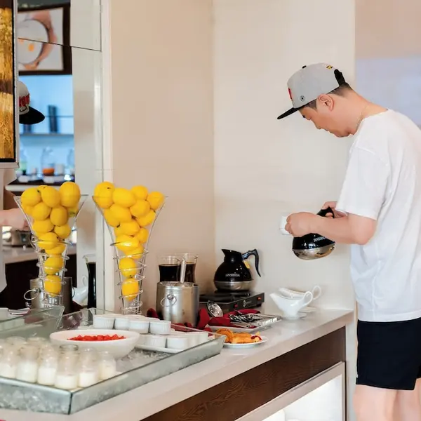 Brilliant Hotel, Da Nang, Vietnam 6