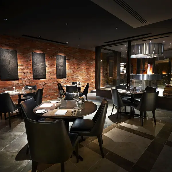 Hilton Tokyo, Tokyo, Japan 6