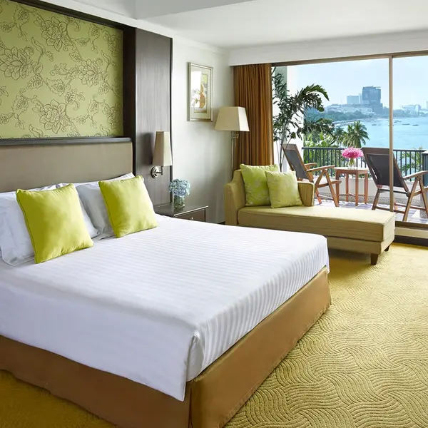 Dusit Thani Pattaya , Pattaya, Thailand 3