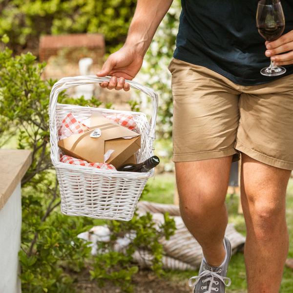 Picnic Among The Vines in Pokolbin with Wine Masterclass & Premium Tasting 3