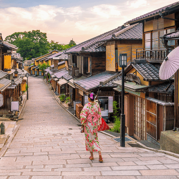 Gourmet Japan with Sake Tasting & Udon Noodle-Making Class by Luxury Escapes Tours 8