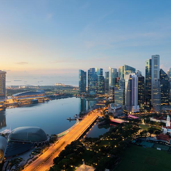 Singapore Grand Prix 2025 Experience with 3-Day Grandstand Tickets & VIP Lunch by  2