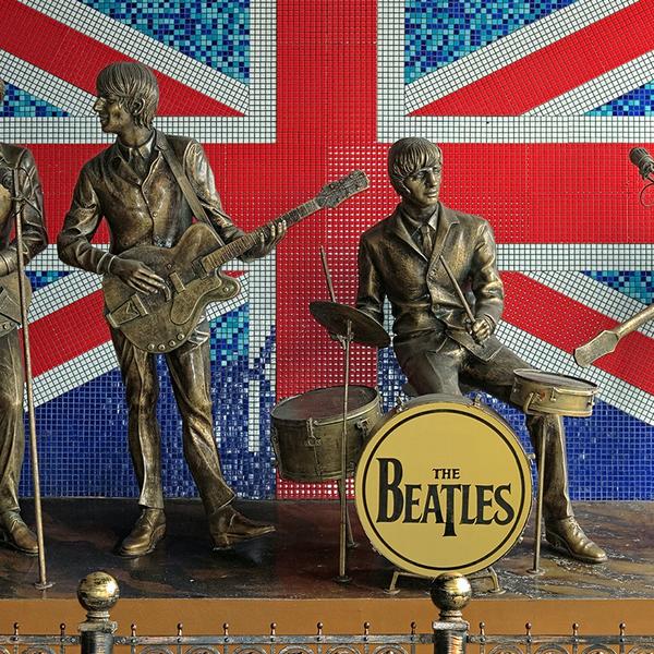 London: Full-Day Liverpool Beatles Experience with Magical Mystery Coach Tour, Exhibition Entry & Optional First Class Rail Journey Upgrade 1
