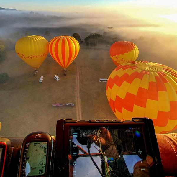 Early Morning Hot Air Balloon Flight with Vineyard Breakfast & Sparkling Wine 2
