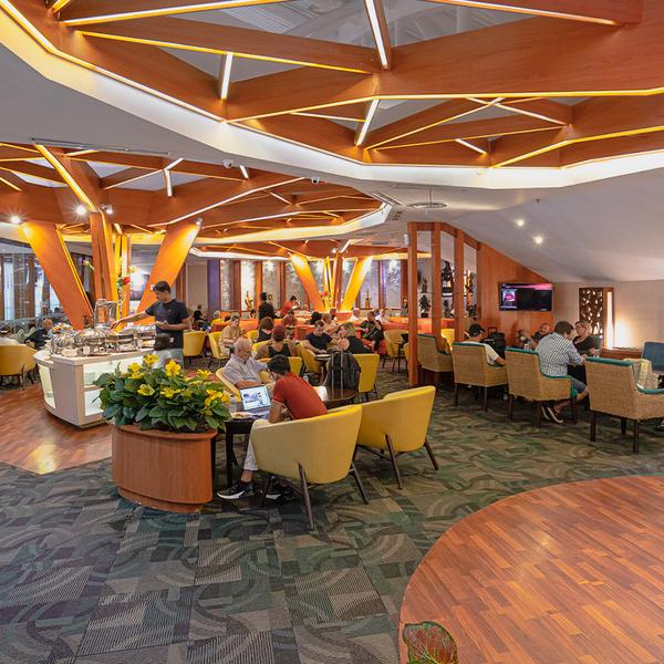 Bali: Relax Before your Flight with Access to Premier Departure Lounge at Denpasar International Airport 1