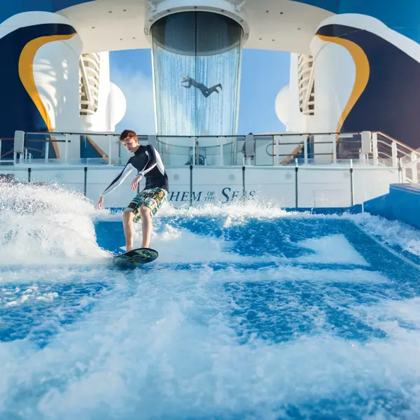 Sydney to Sydney: 7 NIGHT QUEENSLAND CRUISE - Wiggly Sailing! with Anthem of the Seas 3