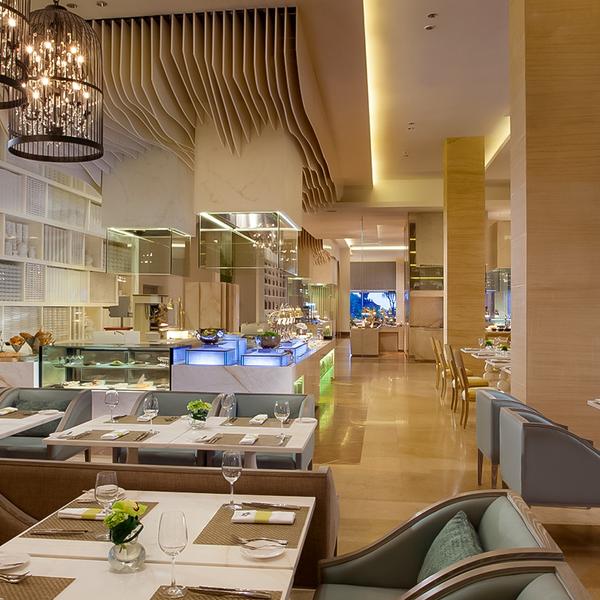 Nusa Dua: Indulge in an International Feast with an All You Can Eat Buffet at Mulia Resort 1