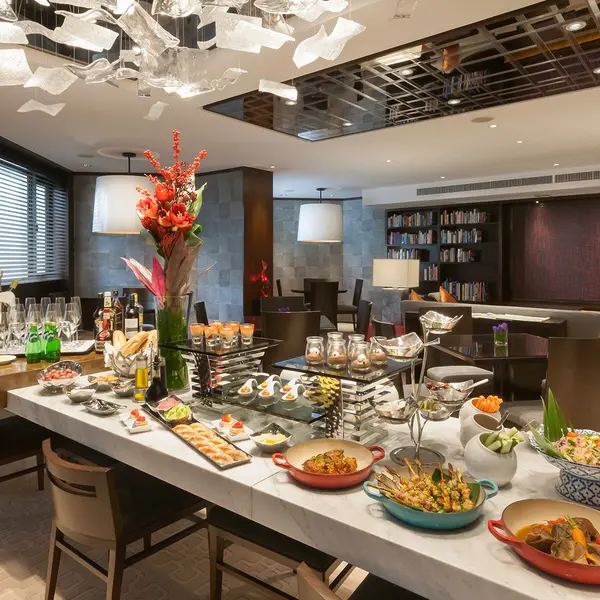 Gateway Hotel, Hong Kong, Kowloon, Hong Kong 6