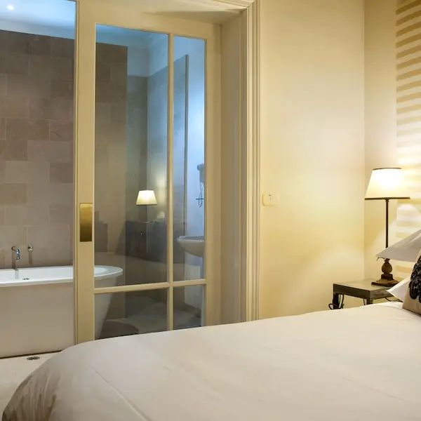 Hotel Frangos, Daylesford, Australia 3