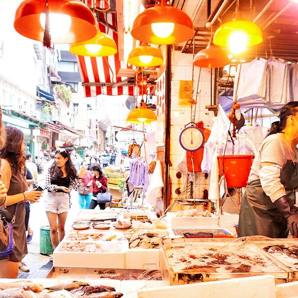 Indulge in a Four-Hour Small-Group Hong Kong Island Foodie Tour with Local Guide & Tastings 3