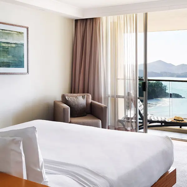 Reef View Hotel, Hamilton Island, Queensland 3