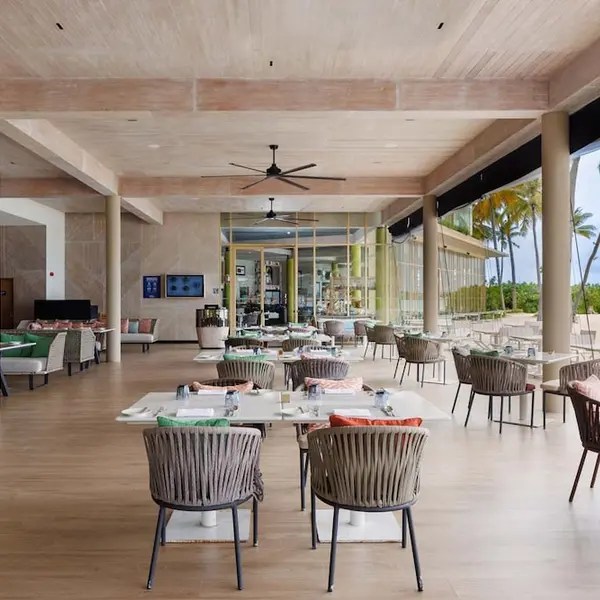 Hard Rock Hotel Maldives, Emboodhoo Lagoon, Maldives 6