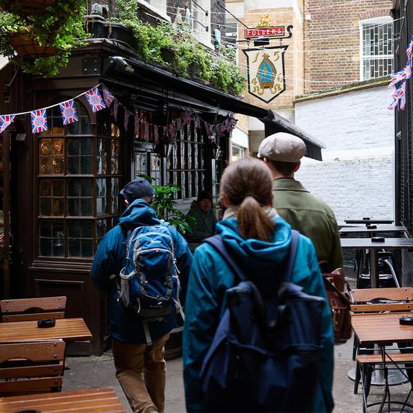 London: 3.5-Hour Tastes, Tales & Traditional Ales Food Tour of London's Historic Pubs 4