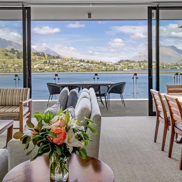 The Rees Hotel, Luxury Apartments and Lakeside Residences, Queenstown, New Zealand 6