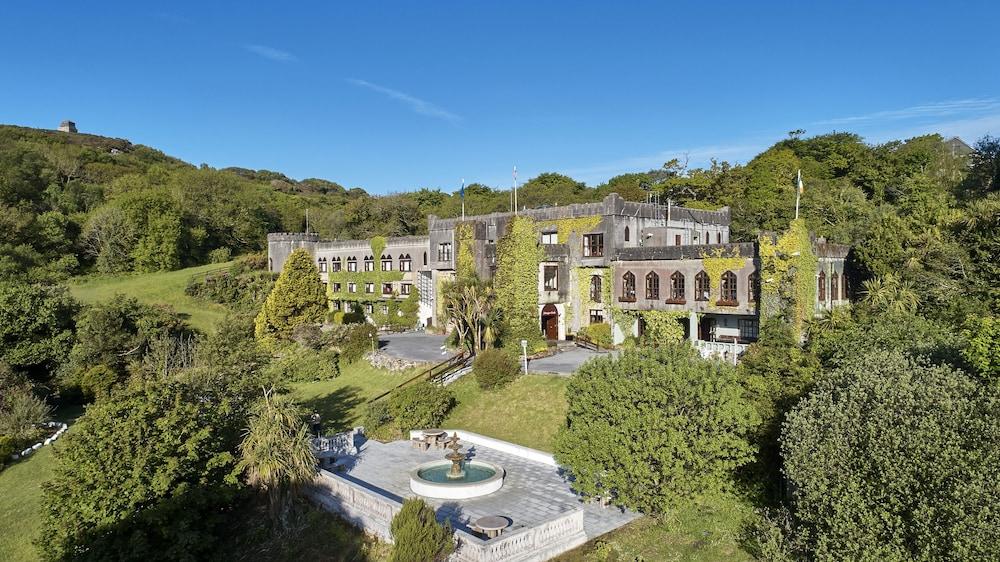 Best Luxury and 5 Star Hotels and Resorts in Clifden County