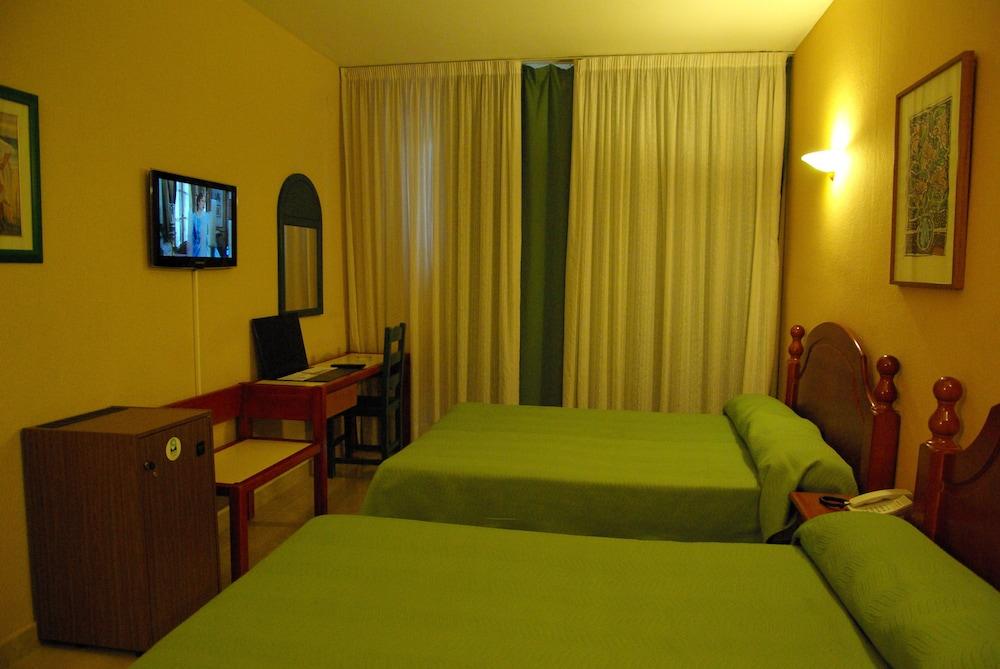 image 1 at Hotel Pino Alto by Avda. Playa Cristal, 18 Urb. Pino Alto, Miami Platja Mont-roig del Camp 43892 Spain