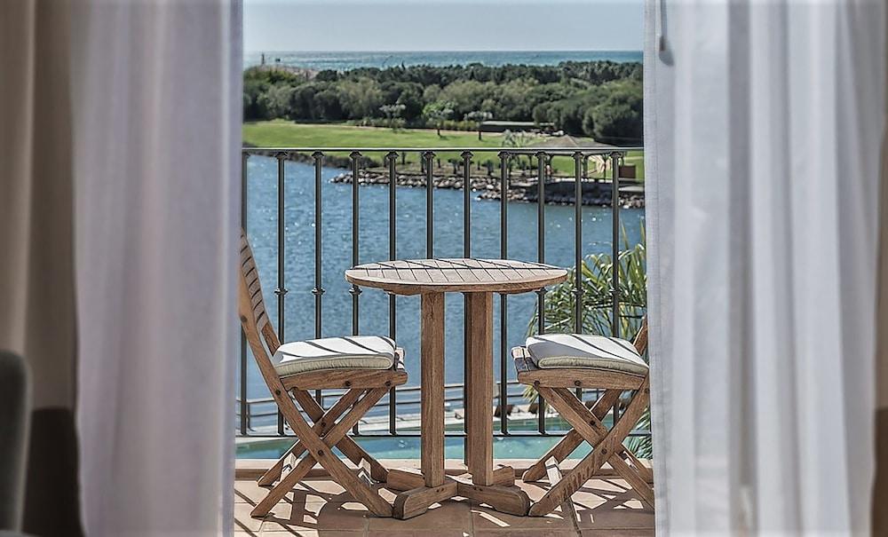image 8 at Domes Lake Algarve by Praia Da Falesia, Apartado 811 Loulé 8126 Portugal
