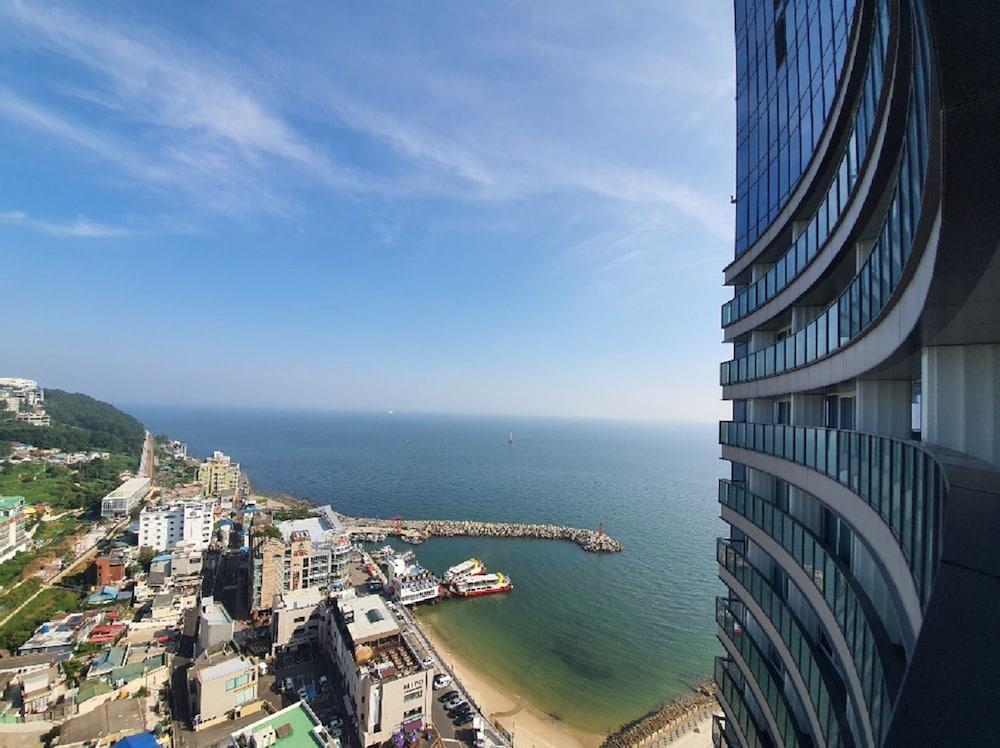 image 6 at Signiel Busan by 30, Dalmaji-gil Busan Busan 48099 South Korea