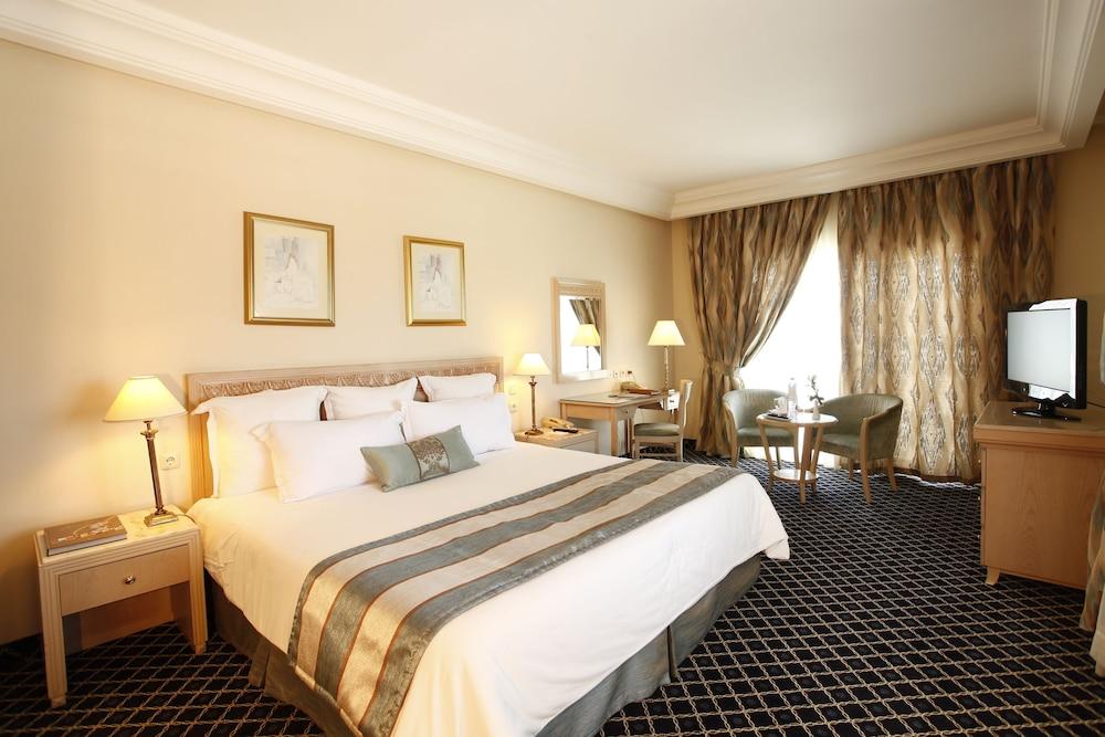 image 1 at Regency Tunis Hotel by B.P 705 Les Cotes de Carthage La Marsa Tunis Governorate 2078 Tunisia
