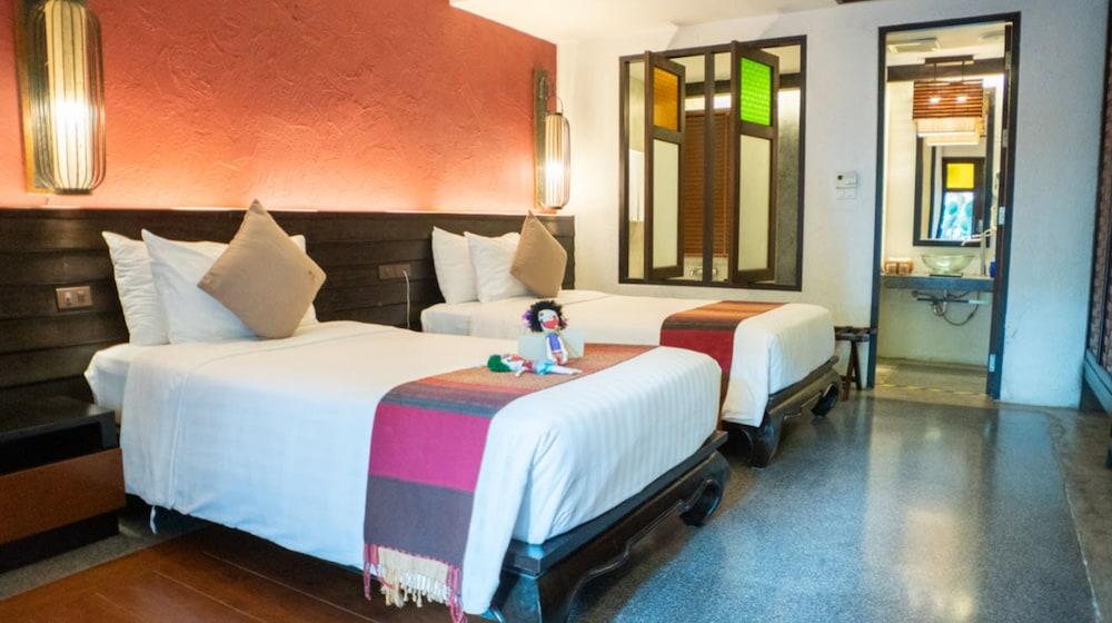 image 1 at De Lanna Hotel by 44 Intawarorot Road Tambol Sripoom Amphur Muang Chiang Mai Chiang Mai 50200 Thailand