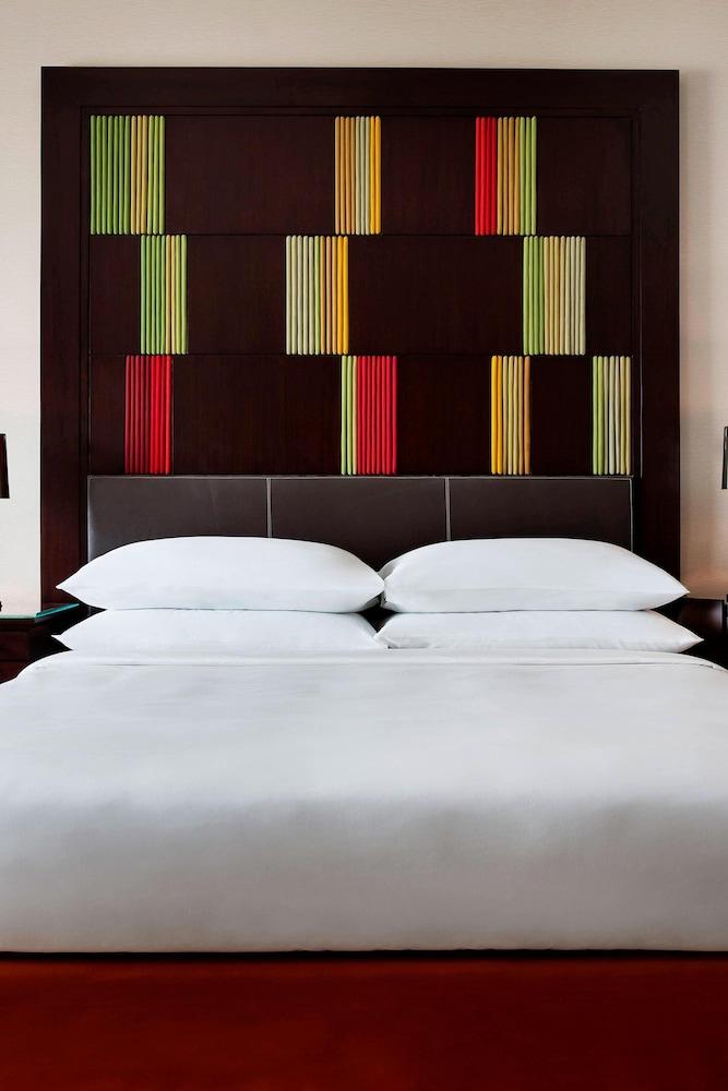 image 1 at JW Marriott Hotel Bengaluru by 24/1 Vittal Mallya Road Bengaluru Karnataka 560001 India