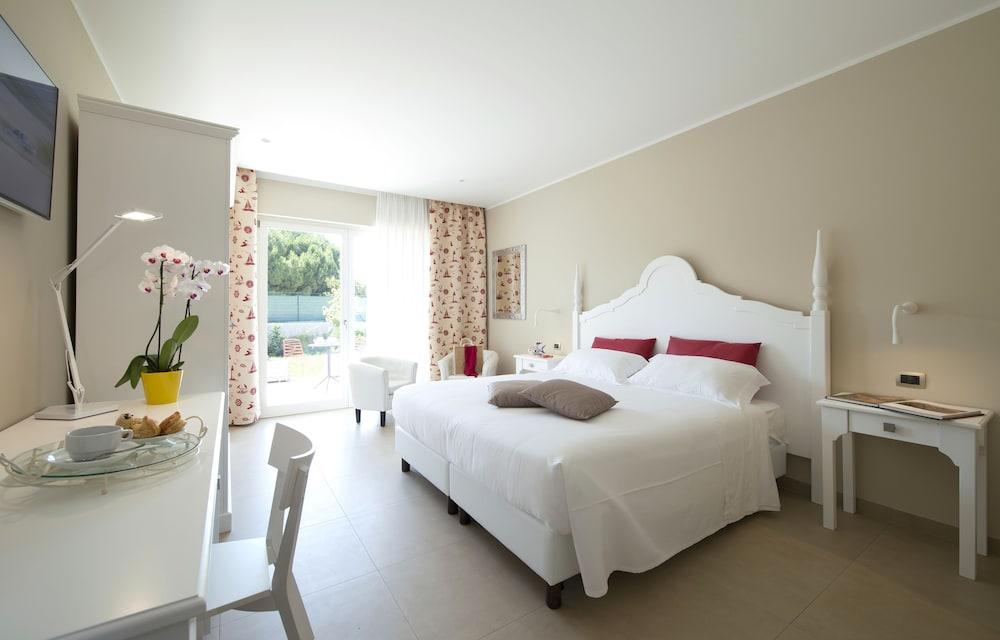 image 1 at Wellness & Spa Hotel Principe di Fitalia by Traversa Tonnara di Terrauzza 51 Syracuse SR 96100 Italy