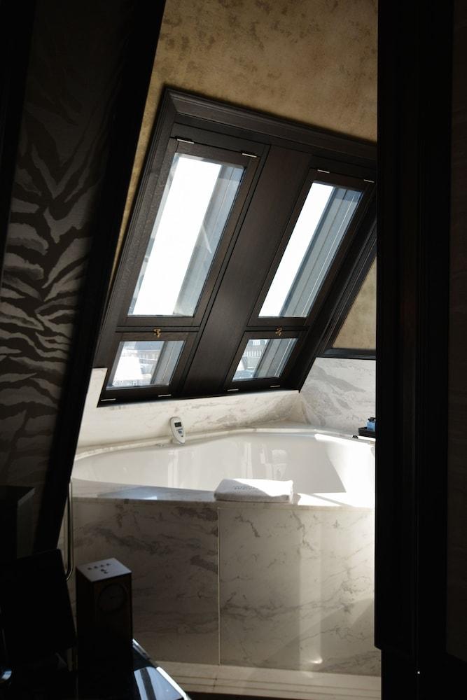 image 8 at Hotel TwentySeven by Dam 27 Amsterdam 1012JS Netherlands
